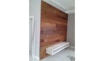 Painel de madeira para tv  com nicho embutido PA13