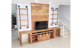 Móvel para TV de madeira com Painel e Prateleiras Industrial    RC07